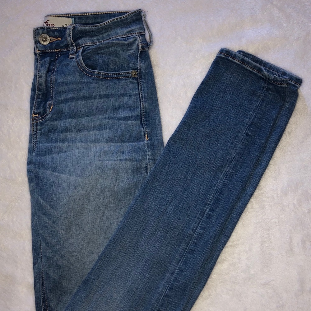 Hollister jeans